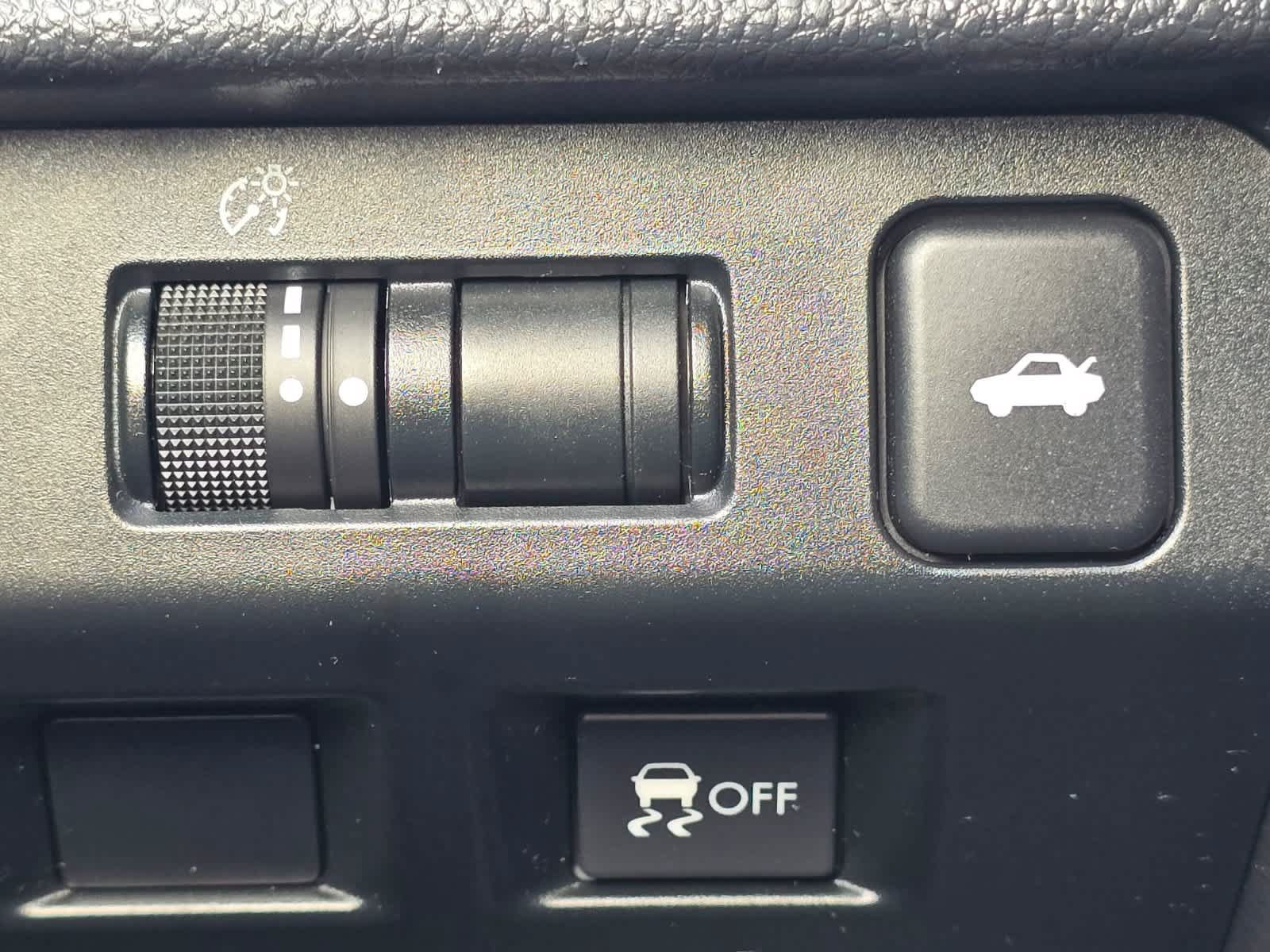Used 2018 Subaru WRX Premium AWD/4WD image 17