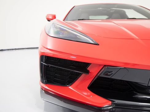 Used 2021 Chevrolet Corvette Stingray Preferred Cpe w/ Engine Appearance Package RWD image 49