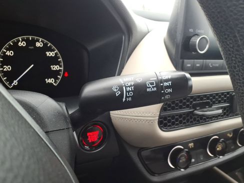 Certified 2024 Honda HR-V LX image 18