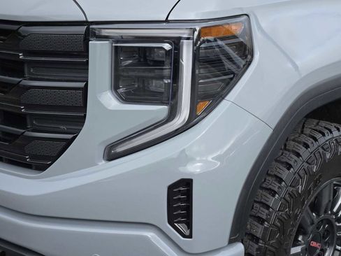 Certified 2024 GMC Sierra 1500 Elevation w/ Elevation Premium Package image 9