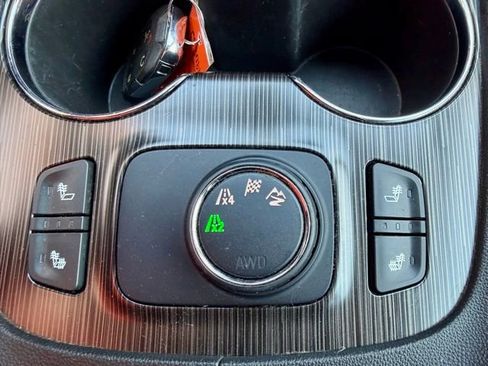 Used 2020 GMC Acadia SLT image 40