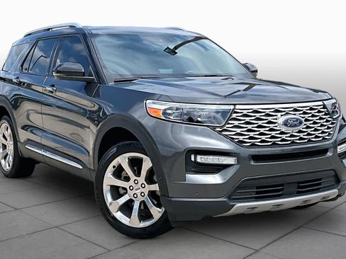 Used 2020 Ford Explorer Platinum w/ Premium Technology Package AWD/4WD image 3