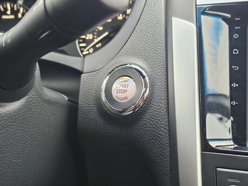 Used 2017 Nissan Altima 2.5 SV FWD image 21