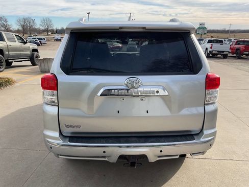 Used 2013 Toyota 4Runner SR5 image 11