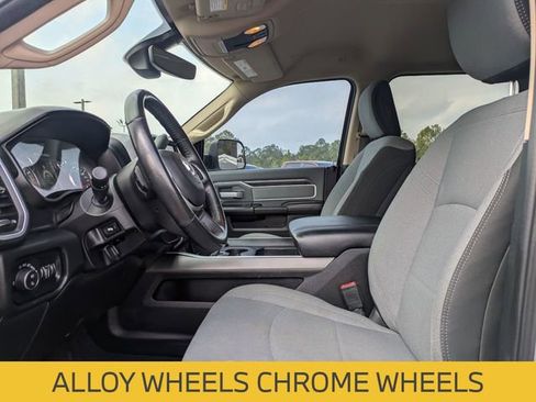 Used 2020 RAM 2500 Big Horn w/ Level 1 Equipment Group image 14