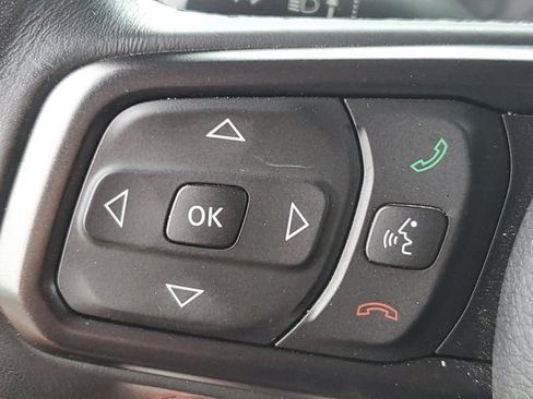 Used 2018 Jeep Wrangler Unlimited Sport S AWD/4WD image 19