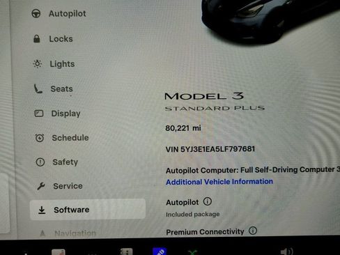 Used 2020 Tesla Model 3 Standard Range Plus image 14