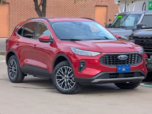 New 2026 Ford Escape SE image 1