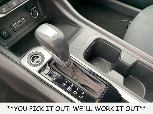 Used 2025 Nissan Sentra SR FWD image 21