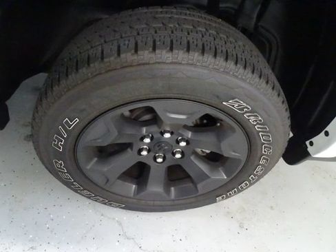 Certified 2025 RAM 1500 Big Horn AWD/4WD image 28
