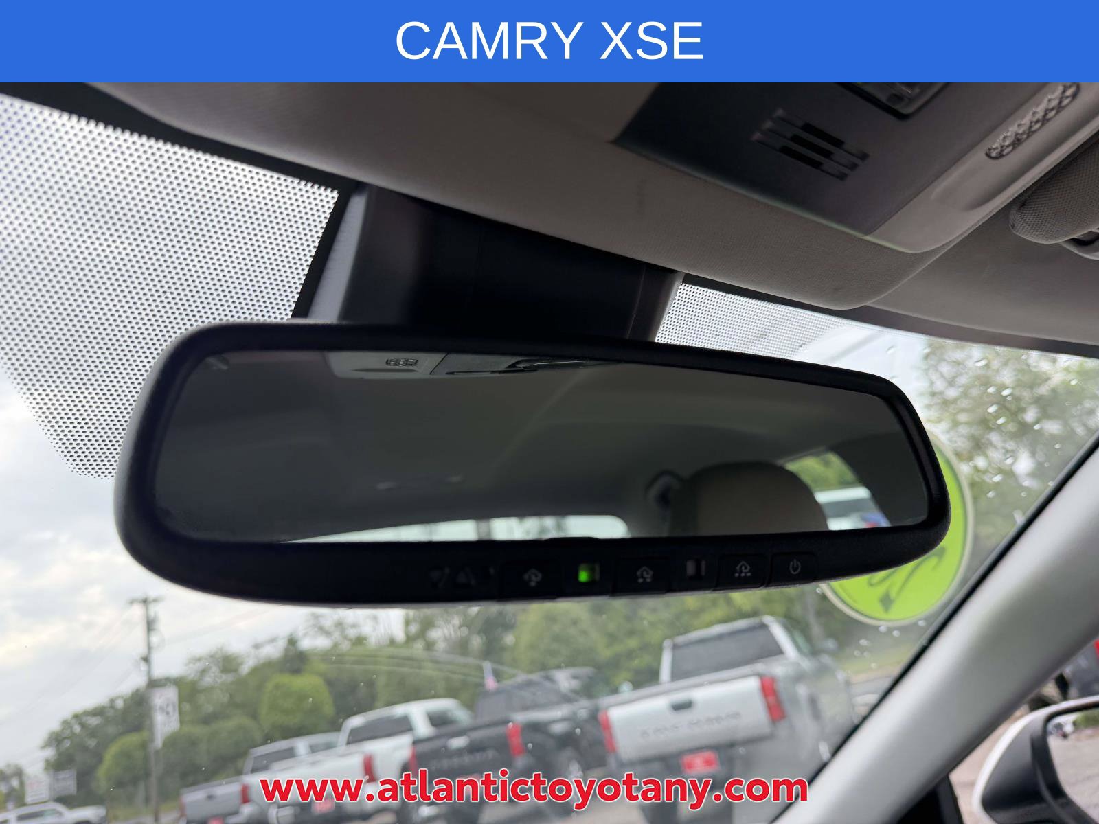 Used 2024 Toyota Camry XSE FWD image 29