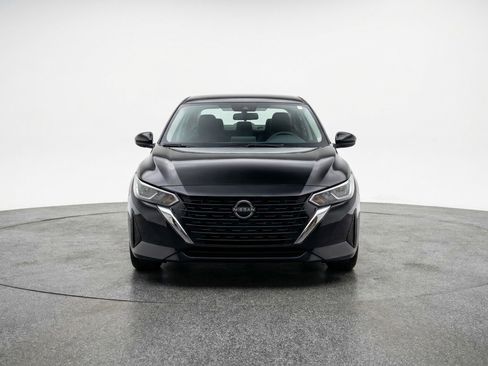 Used 2025 Nissan Sentra S image 2