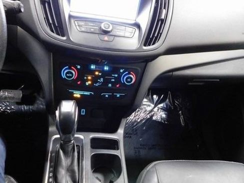 Used 2018 Ford Escape SEL image 32