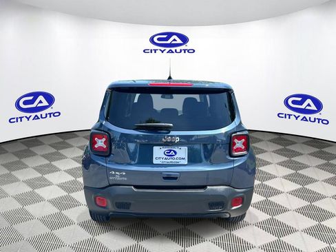 Used 2023 Jeep Renegade Latitude AWD/4WD image 7