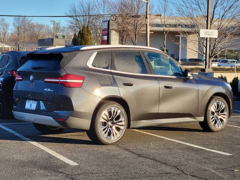 Used 2025 BMW X3 xDrive30i w/ Premium Package image 6