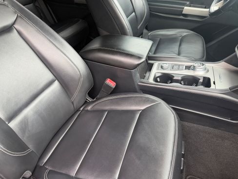 Certified 2021 Ford Explorer XLT AWD/4WD image 25