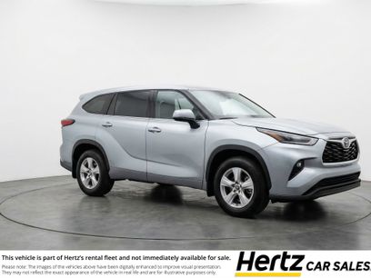 Used 2025 Toyota Highlander LE