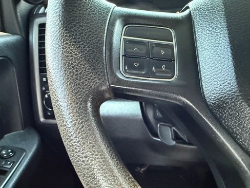 Used 2013 RAM 2500 Tradesman w/ Chrome Appearance Group image 22