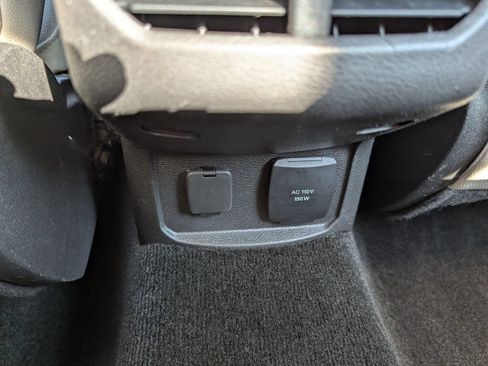 Used 2014 Ford Fusion Energi Titanium FWD image 21