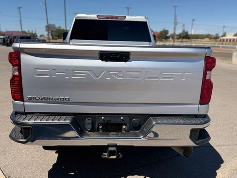 Used 2022 Chevrolet Silverado 3500 LT image 8