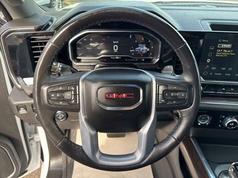Used 2023 GMC Sierra 1500 SLT AWD/4WD image 12