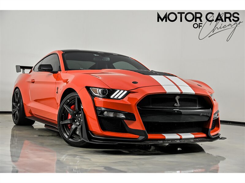 Used 2022 Ford Mustang Shelby GT500 w/ Carbon Fiber Track Pack RWD image 1