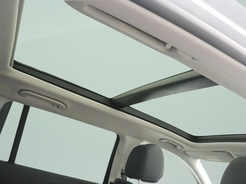 New 2026 Mercedes-Benz GLS 450 4MATIC image 11