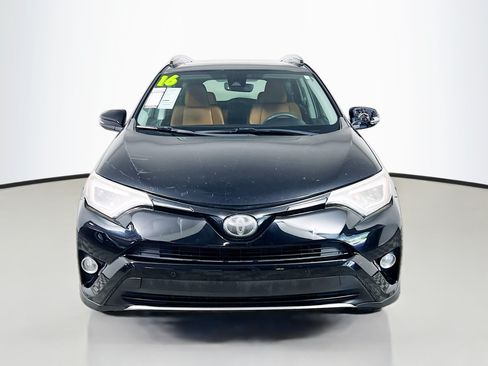 Used 2016 Toyota RAV4 Limited FWD image 11