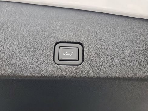 Certified 2024 Cadillac XT6 Sport image 33