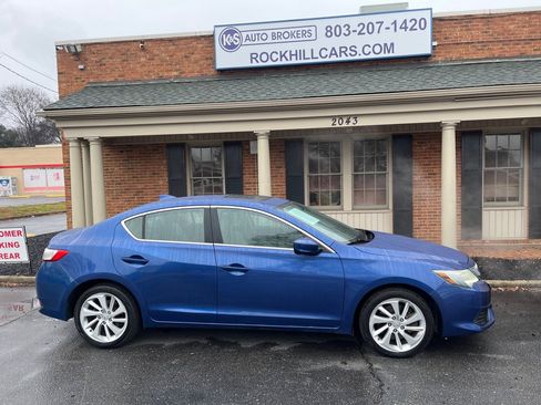 Used 2016 Acura ILX image 3