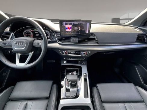Used 2025 Audi Q5 2.0T Premium w/ Convenience Plus Package AWD/4WD image 7