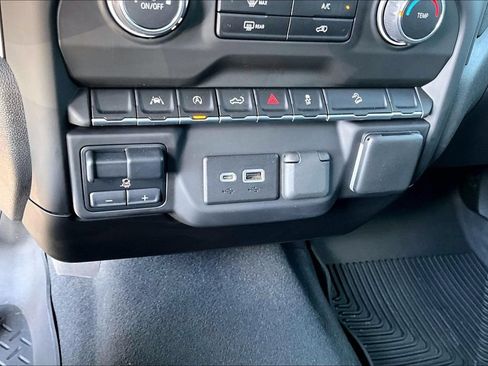 Used 2023 Chevrolet Silverado 1500 Custom Trail Boss w/ LPO, Dark Essentials Package AWD/4WD image 17