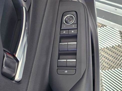 New 2026 Toyota Prius Plug-In Hybrid image 20