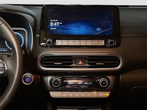 Used 2023 Hyundai Kona Limited image 29