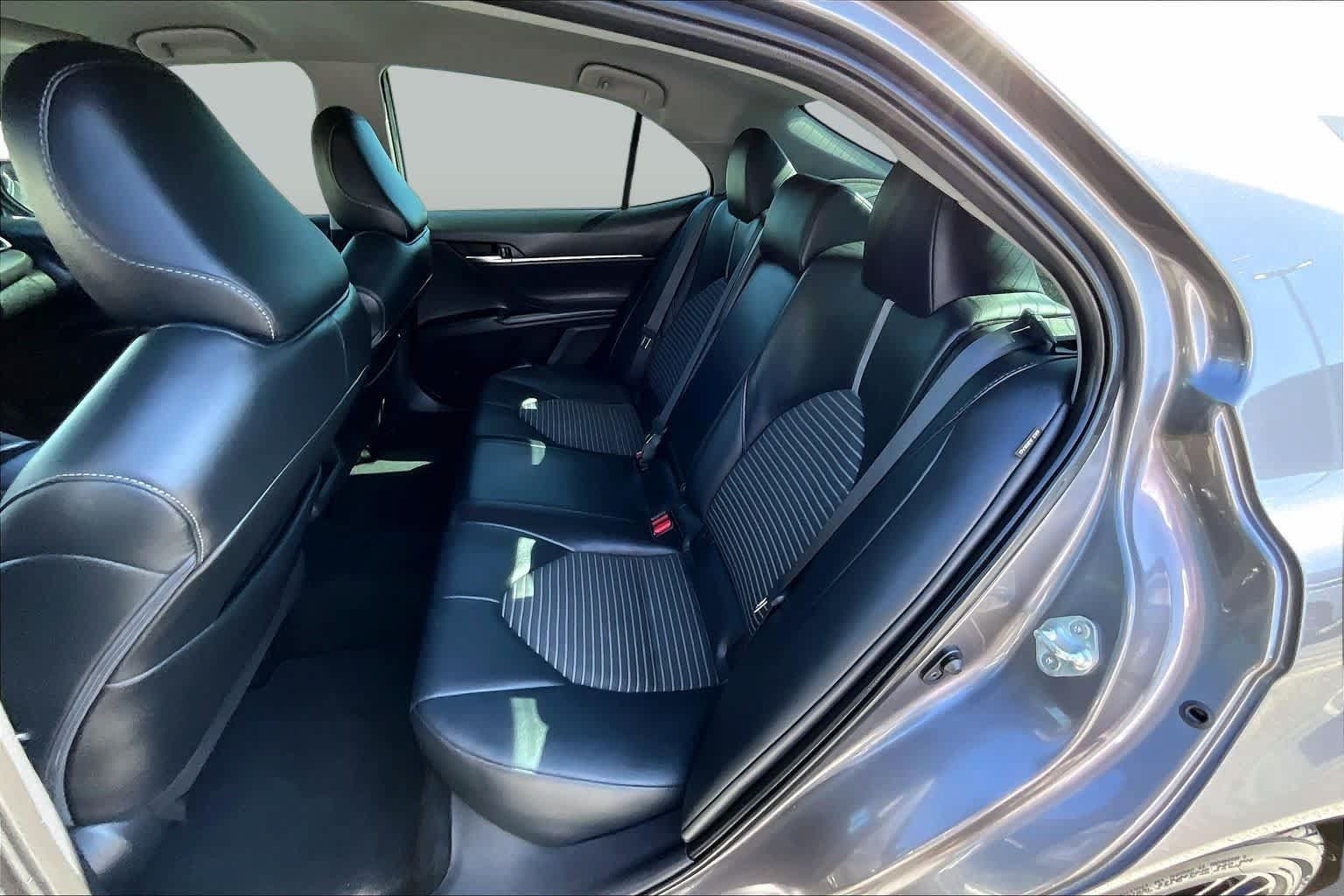 Used 2023 Toyota Camry SE FWD image 19