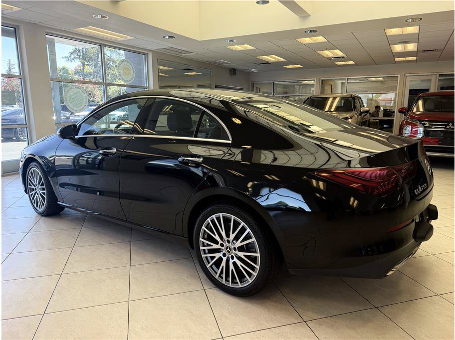 Used 2025 Mercedes-Benz CLA 250 4MATIC image 7