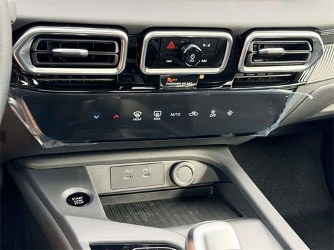 New 2026 Nissan Sentra SV w/ Floor Mat Package image 21