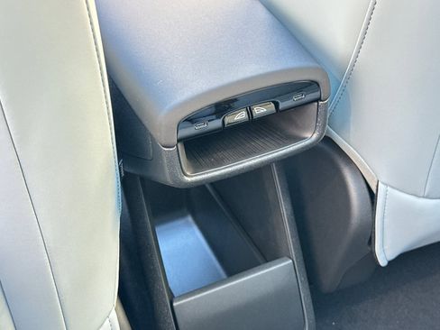 New 2025 Volvo EX30 Ultra w/ Protection Package Premier image 12