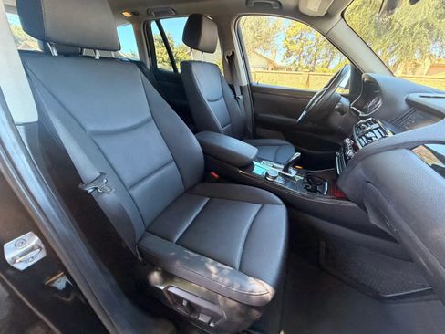 Used 2017 BMW X3 sDrive28i RWD image 14