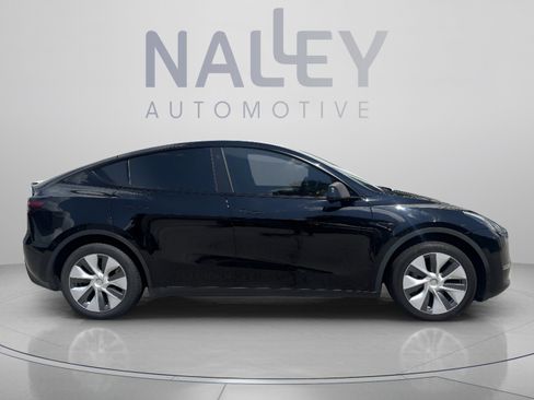 Used 2022 Tesla Model Y Long Range AWD/4WD image 4