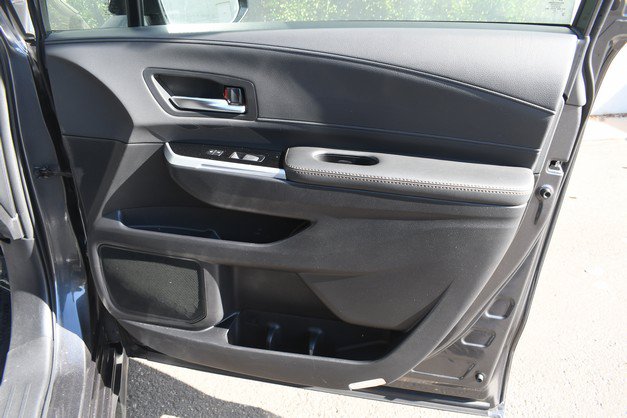 Used 2025 Toyota Sienna Limited AWD/4WD image 24