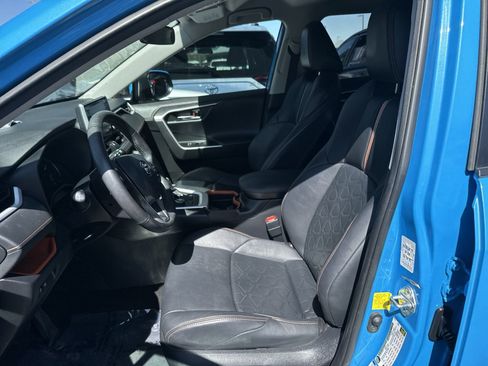 Used 2021 Toyota RAV4 AWD image 10