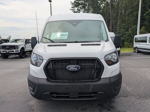 New 2026 Ford Transit 250 148 Medium Roof w/ Load Area Protection Package RWD image 9