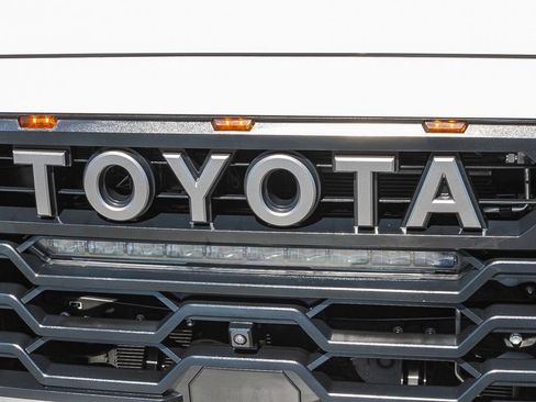 Used 2025 Toyota Sequoia TRD Pro AWD/4WD image 6