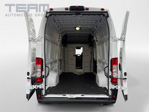 New 2024 RAM ProMaster 3500 w/ Convenience Group image 13