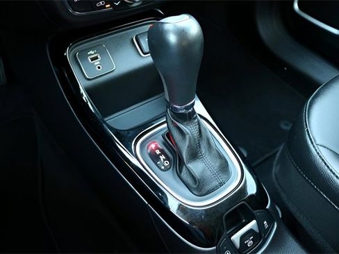 Used 2019 Jeep Compass Altitude image 22