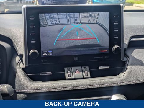 Used 2022 Toyota RAV4 XLE Premium AWD/4WD image 33