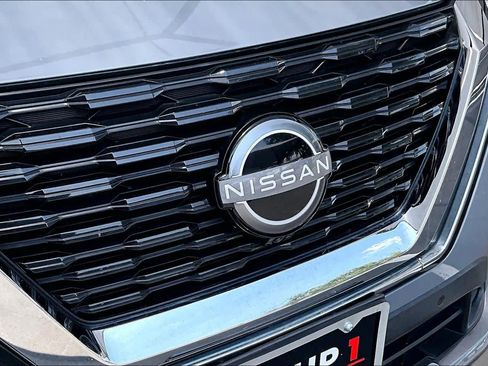 Used 2023 Nissan Rogue SL w/ SL Premium Package FWD image 30