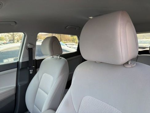 Used 2018 Hyundai Tucson SEL image 16