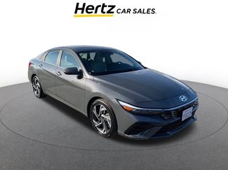 Used 2025 Hyundai Elantra Limited video 1